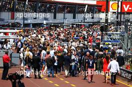 The pit lane walkabout. 24.05.2015. Formula 1 World Championship, Rd 6, Monaco Grand Prix, Monte Carlo, Monaco, Race Day.