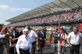 Bernie Ecclestone (GBR) on the grid. 01.11.2015. Formula 1 World Championship, Rd 17, Mexican Grand Prix, Mexixo City, Mexico, Race Day.