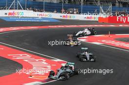 Nico Rosberg (GER) Mercedes AMG F1 W06 leads team mate Lewis Hamilton (GBR) Mercedes AMG F1 W06. 01.11.2015. Formula 1 World Championship, Rd 17, Mexican Grand Prix, Mexixo City, Mexico, Race Day.