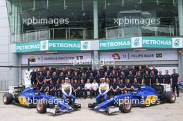 (L to R): Marcus Ericsson (SWE) Sauber C34 with team mate Felipe Nasr (BRA) Sauber F1 Team at a team photograph. 28.03.2015. Formula 1 World Championship, Rd 2, Malaysian Grand Prix, Sepang, Malaysia, Saturday.