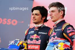 (L to R): Carlos Sainz Jr (ESP) Scuderia Toro Rosso with Max Verstappen (NLD) Scuderia Toro Rosso. 31.01.2015. Formula One Testing, Preparation Day, Jerez, Spain.