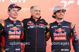 (L to R): Max Verstappen (NLD) Scuderia Toro Rosso; Franz Tost (AUT) Scuderia Toro Rosso Team Principal; and Carlos Sainz Jr (ESP) Scuderia Toro Rosso, at the Scuderia Toro Rosso STR10 unveiling. 31.01.2015. Formula One Testing, Preparation Day, Jerez, Spain.