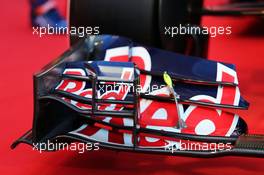 Scuderia Toro Rosso STR10 front wing detail. 31.01.2015. Formula One Testing, Preparation Day, Jerez, Spain.