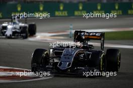 Nico Hulkenberg (GER) Sahara Force India F1 VJM08. 29.11.2015. Formula 1 World Championship, Rd 19, Abu Dhabi Grand Prix, Yas Marina Circuit, Abu Dhabi, Race Day.