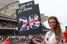 Grid girl for Will Stevens (GBR) Manor Marussia F1 Team. 25.10.2015. Formula 1 World Championship, Rd 16, United States Grand Prix, Austin, Texas, USA, Race Day.