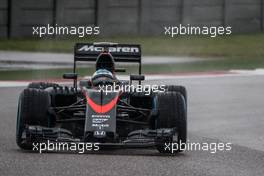 Fernando Alonso (ESP) McLaren MP4-30 in the qualifying session. 25.10.2015. Formula 1 World Championship, Rd 16, United States Grand Prix, Austin, Texas, USA, Race Day.
