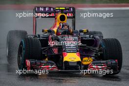 Daniil Kvyat (RUS) Red Bull Racing RB11 in the qualifying session. 25.10.2015. Formula 1 World Championship, Rd 16, United States Grand Prix, Austin, Texas, USA, Race Day.