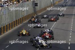 Kenta Yamashita (JPN) Tom’s Dallara Toyota. 22.11.2015. Formula 3 Macau Grand Prix, Macau, China