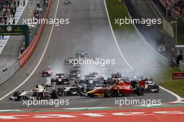 Race 2, Start of the race 21.06.2015. GP2 Series, Rd 4, Spielberg, Austria, Sunday.