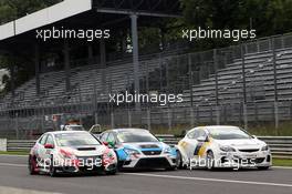 Race 2, Gianni Morbidelli (ITA) Honda Civic TCR, West Coast Racing, Stefano Comini (SUI) SEAT Leon, Target Competition and Fernando Monje (ESP), Opel Astra OPC, Campos Racing 24.03.2015. TCR International Series, Rd 5, Monza, Italy, Saturday.