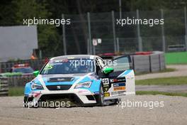 Race 1, Stefano Comini (SUI) SEAT Leon, Target Competition retires from the race 24.03.2015. TCR International Series, Rd 5, Monza, Italy, Saturday.