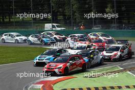 Race 1, Start of the race 24.03.2015. TCR International Series, Rd 5, Monza, Italy, Saturday.