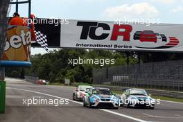 Race 2, Stefano Comini (SUI) SEAT Leon, Target Competition and Andrea Belicchi (ITA) SEAT Leon, Target Competition 24.03.2015. TCR International Series, Rd 5, Monza, Italy, Saturday.