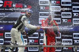 Race 2, Stefano Comini (SUI) SEAT Leon , Target Competition race winner and 3rd position Pepe Oriola (ESP) SEAT LeÃ³n, Team Craft-Bamboo LUKOIL 23-25.10.2015. TCR International Series, Rd 10, Buriram, Thailand.
