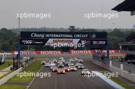 Race 1, Start of the race 23-25.10.2015. TCR International Series, Rd 10, Buriram, Thailand.