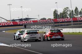 Race 2, Gianni Morbidelli (ITA) Honda Civic TCR, West Coast Racing and Pepe Oriola (ESP) SEAT Leon , Team Craft-Bamboo LUKOIL 23-25.10.2015. TCR International Series, Rd 10, Buriram, Thailand.