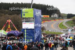 Fans watch the action at Eau Rouge. 02.05.2015. FIA World Endurance Championship, Round 2, Spa-Francorchamps, Belgium, Saturday.