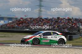 Race, Gabriele Tarquini (ITA) Honda Civic WTCC, Honda Racing Team JAS 21.06.2015. World Touring Car Championship, Rounds 11 and 12, Slovakia Ring, Bratislava, Slovakia.