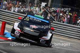 12.07.2015 - Stefano D'aste (ITA) Chevrolet RML Cruze TC1, ALL-INKL.COM MuÃŒË†nnich Motorsport 11-12.07.2015 World Touring Car Championship, Rd 15 and 16, Vila Real, Portugal