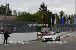 Checkered flag for #4 AMG-Team Black Falcon, Mercedes-AMG GT3: Bernd Schneider, Maro Engel, Adam Christodoulou, Manuel Metzger. 25.-29.05.2016 Nürburging 24 Hours, Nordschleife, Nurburging, Germany, Race.