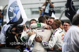 Marco Wittmann (GER) BMW Team RMG, BMW M4 DTM with team. 11.09.2016, DTM Round 7, Nürburgring, Germany, Sunday Race.