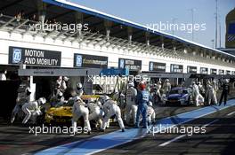 Pit stop Timo Glock (GER) BMW Team RMG, BMW M4 DTM and Maxime Martin (BEL) BMW Team RBM, BMW M4 DTM. 16.10.2016, DTM Round 9, Hockenheimring, Germany, Sunday, Race 2.