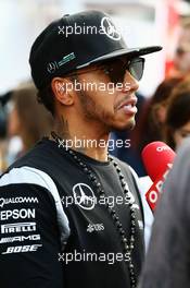 Lewis Hamilton (GBR) Mercedes AMG F1 with the media. 01.07.2016. Formula 1 World Championship, Rd 9, Austrian Grand Prix, Spielberg, Austria, Practice Day.