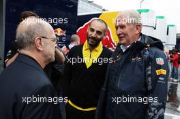 Cyril Abiteboul (FRA) Renault Sport F1 Managing Director and Dr Helmut Marko (AUT) Red Bull Motorsport Consultant. 03.07.2016. Formula 1 World Championship, Rd 9, Austrian Grand Prix, Spielberg, Austria, Race Day.