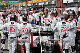 Esteban Gutierrez (MEX) Haas F1 Team VF-16 in the pits with the race stopped. 28.08.2016. Formula 1 World Championship, Rd 13, Belgian Grand Prix, Spa Francorchamps, Belgium, Race Day.