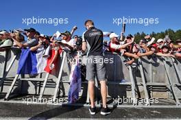 Nico Hulkenberg (GER) Sahara Force India F1 signs autographs for the fans. 25.08.2016. Formula 1 World Championship, Rd 13, Belgian Grand Prix, Spa Francorchamps, Belgium, Preparation Day.