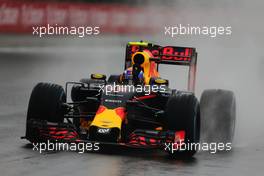 Max Verstappen (NLD) Red Bull Racing RB12 celebrates his third position at the end of the race. 13.11.2016. Formula 1 World Championship, Rd 20, Brazilian Grand Prix, Sao Paulo, Brazil, Race Day.