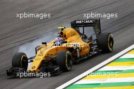 Jolyon Palmer (GBR) Renault Sport F1 Team RS16 locks up under braking. 12.11.2016. Formula 1 World Championship, Rd 20, Brazilian Grand Prix, Sao Paulo, Brazil, Qualifying Day.