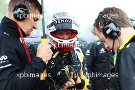 Kevin Magnussen (DEN) Renault Sport F1 Team on the grid. 12.06.2016. Formula 1 World Championship, Rd 7, Canadian Grand Prix, Montreal, Canada, Race Day.
