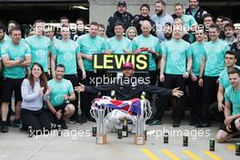 Race winner Lewis Hamilton (GBR) Mercedes AMG F1 celebrates with the team. 12.06.2016. Formula 1 World Championship, Rd 7, Canadian Grand Prix, Montreal, Canada, Race Day.