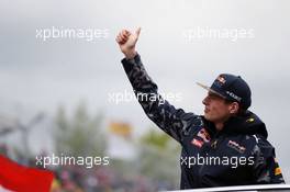 Max Verstappen (NLD) Red Bull Racing on the drivers parade. 12.06.2016. Formula 1 World Championship, Rd 7, Canadian Grand Prix, Montreal, Canada, Race Day.