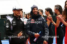 (L to R): Jenson Button (GBR) McLaren and Daniel Ricciardo (AUS) Red Bull Racing on the drivers parade. 12.06.2016. Formula 1 World Championship, Rd 7, Canadian Grand Prix, Montreal, Canada, Race Day.