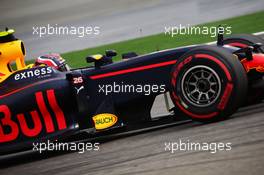 Daniil Kvyat (RUS) Red Bull Racing RB12. 15.04.2016. Formula 1 World Championship, Rd 3, Chinese Grand Prix, Shanghai, China, Practice Day.