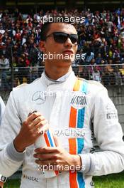 Pascal Wehrlein (GER) Manor Racing on the grid. 17.04.2016. Formula 1 World Championship, Rd 3, Chinese Grand Prix, Shanghai, China, Race Day.