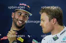 (L to R): Daniel Ricciardo (AUS) Red Bull Racing with Nico Rosberg (GER) Mercedes AMG F1 in the post qualifying FIA Press Conference. 16.04.2016. Formula 1 World Championship, Rd 3, Chinese Grand Prix, Shanghai, China, Qualifying Day.