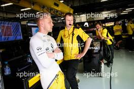 Kevin Magnussen (DEN) Renault Sport F1 Team. 16.04.2016. Formula 1 World Championship, Rd 3, Chinese Grand Prix, Shanghai, China, Qualifying Day.