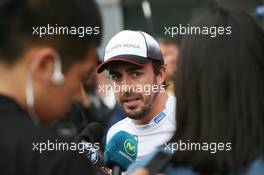 Fernando Alonso (ESP) McLaren with the media. 16.04.2016. Formula 1 World Championship, Rd 3, Chinese Grand Prix, Shanghai, China, Qualifying Day.