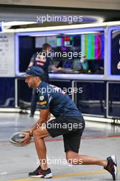 Daniel Ricciardo (AUS) Red Bull Racing with a rugby ball. 14.04.2016. Formula 1 World Championship, Rd 3, Chinese Grand Prix, Shanghai, China, Preparation Day.