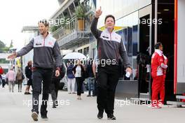 (L to R): Romain Grosjean (FRA) Haas F1 Team with Dave O'Neill (GBR) Haas F1 Team Team Manager. 13.05.2016. Formula 1 World Championship, Rd 5, Spanish Grand Prix, Barcelona, Spain, Practice Day.