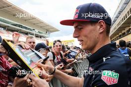 Max Verstappen (NLD) Red Bull Racing signs autographs for the fans. 12.05.2016. Formula 1 World Championship, Rd 5, Spanish Grand Prix, Barcelona, Spain, Preparation Day.