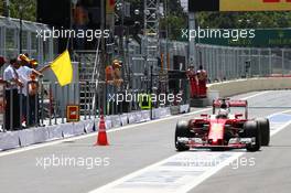 Sebastian Vettel (GER) Ferrari SF16-H  passes a traffic cone where a drain cover had come away. 18.06.2016. Formula 1 World Championship, Rd 8, European Grand Prix, Baku Street Circuit, Azerbaijan, Qualifying Day.
