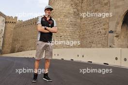 Nico Hulkenberg (GER) Sahara Force India F1 walks the circuit. 16.06.2016. Formula 1 World Championship, Rd 8, European Grand Prix, Baku Street Circuit, Azerbaijan, Preparation Day.