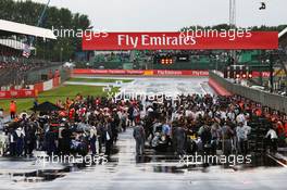 The grid before the start of the race. 10.07.2016. Formula 1 World Championship, Rd 10, British Grand Prix, Silverstone, England, Race Day.
