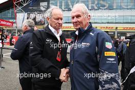 (L to R): Jerome Stoll (FRA) Renault Sport F1 President on the grid with Dr Helmut Marko (AUT) Red Bull Motorsport Consultant. 10.07.2016. Formula 1 World Championship, Rd 10, British Grand Prix, Silverstone, England, Race Day.