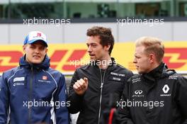 (L to R): Marcus Ericsson (SWE) Sauber F1 Team with Jolyon Palmer (GBR) Renault Sport F1 Team and Kevin Magnussen (DEN) Renault Sport F1 Team on the drivers parade. 10.07.2016. Formula 1 World Championship, Rd 10, British Grand Prix, Silverstone, England, Race Day.