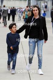 Rafaela Bassi (BRA) with her son Felipinho Massa (BRA). 10.07.2016. Formula 1 World Championship, Rd 10, British Grand Prix, Silverstone, England, Race Day.